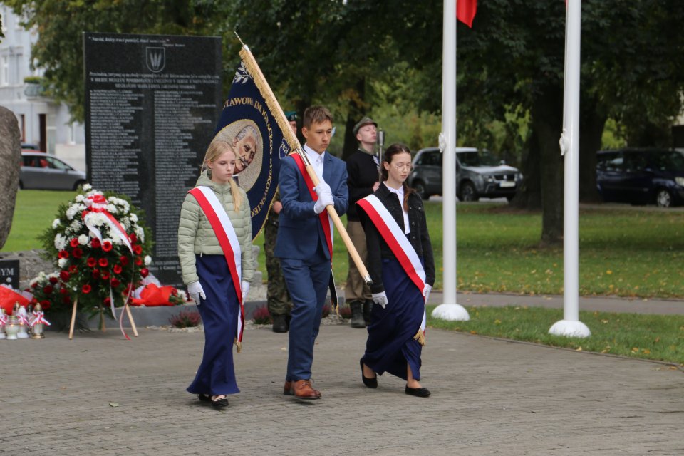 - 2023-10-06_ur_10.jpg - 2023-10-06_ur_10.jpg